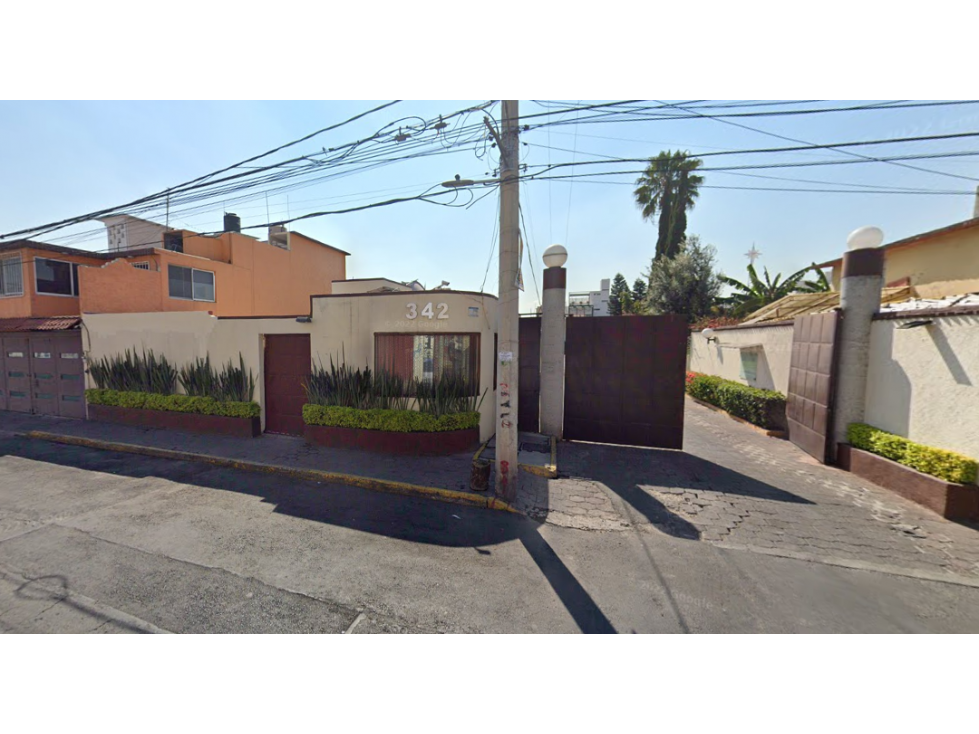 VENTA CASA LOMAS ESTRELLA CALLE CINEMATOGRAFISTAS