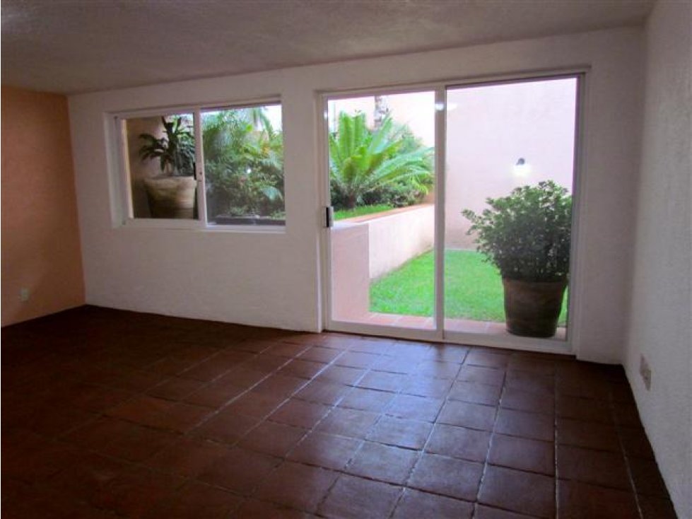 CASA EN VENTA COMPOSITORES