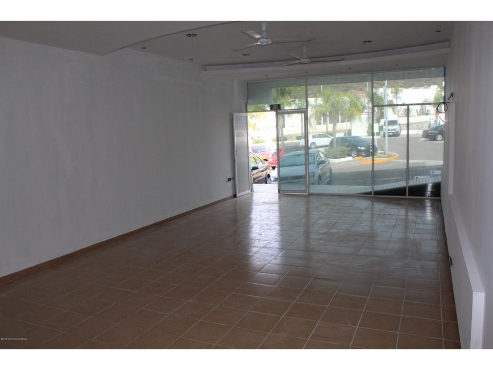 Local en Renta Bugambilias,Blvd Libramiento Sur Poniente. 22-2997 M.M