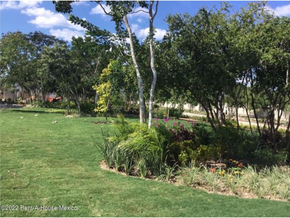 Terreno en venta en Merida Santa Maria Yaxche RT 22-3852