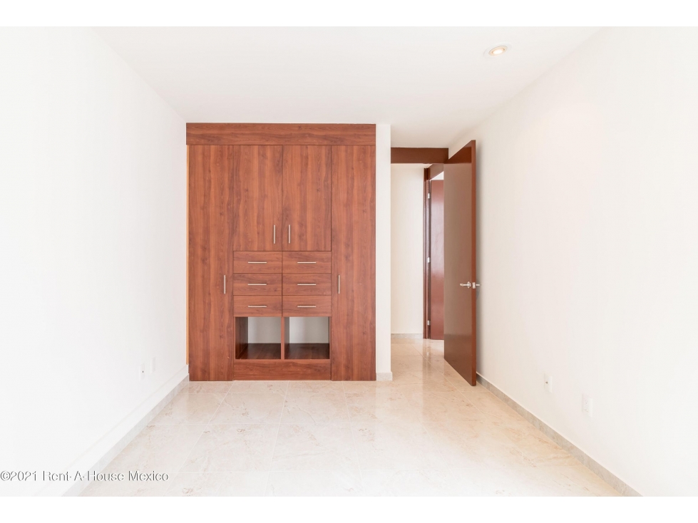 Departamento en venta en Desierto de los Leones EM214902