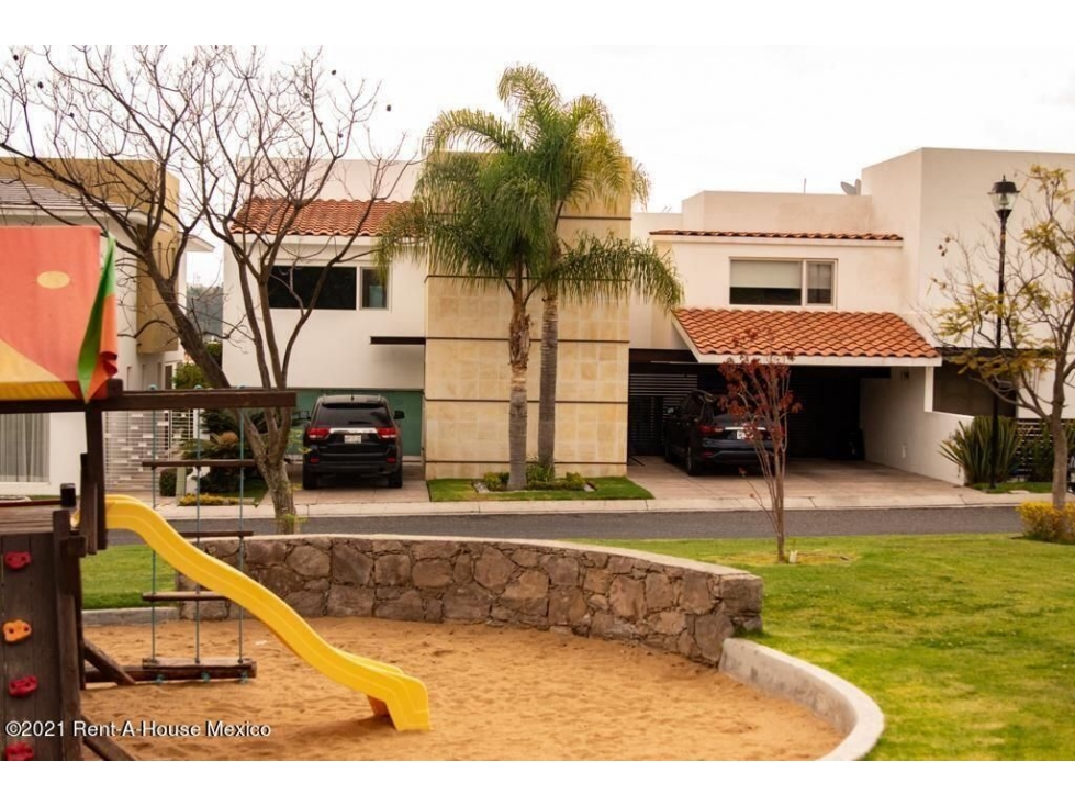 Hermosa casa en venta en Misión Concá-VL-22-537
