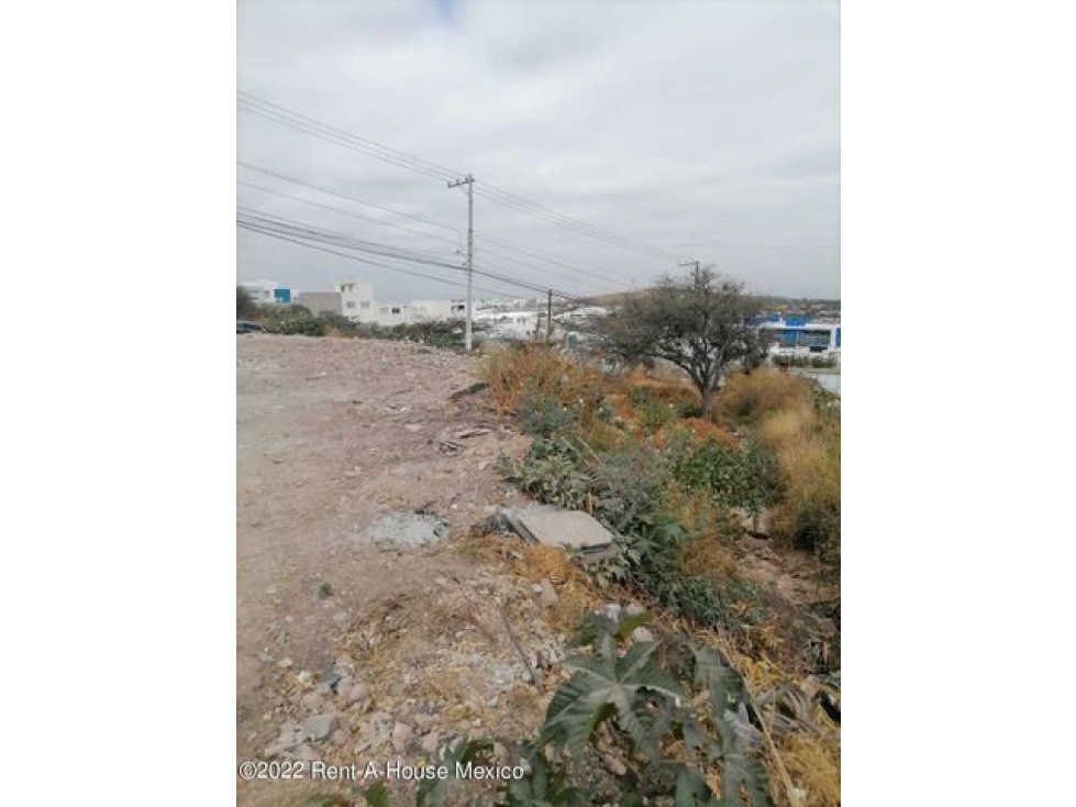 Los Olvera - VENTA. Macrolote comercial de 1 nivel