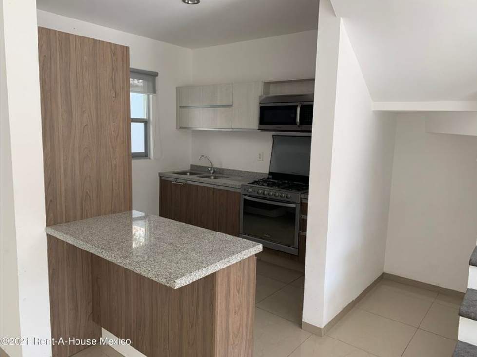 En Venta Casa en Residencial Virreyes Queretaro, GRC21-125