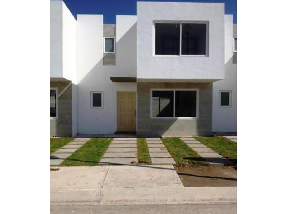 Casa en Condominio Paseos del Fraile $ 1,045,000 !! REMATE
